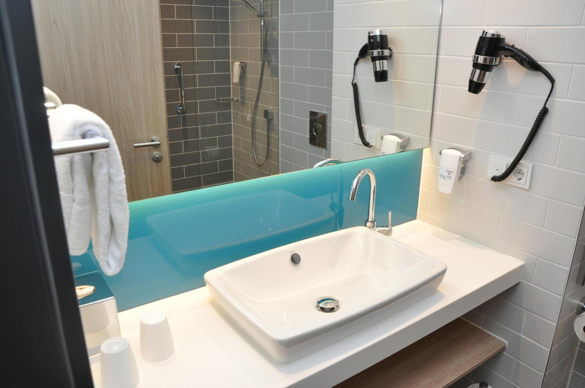 Holiday Inn Express - Sindelfingen By Ihg Экстерьер фото