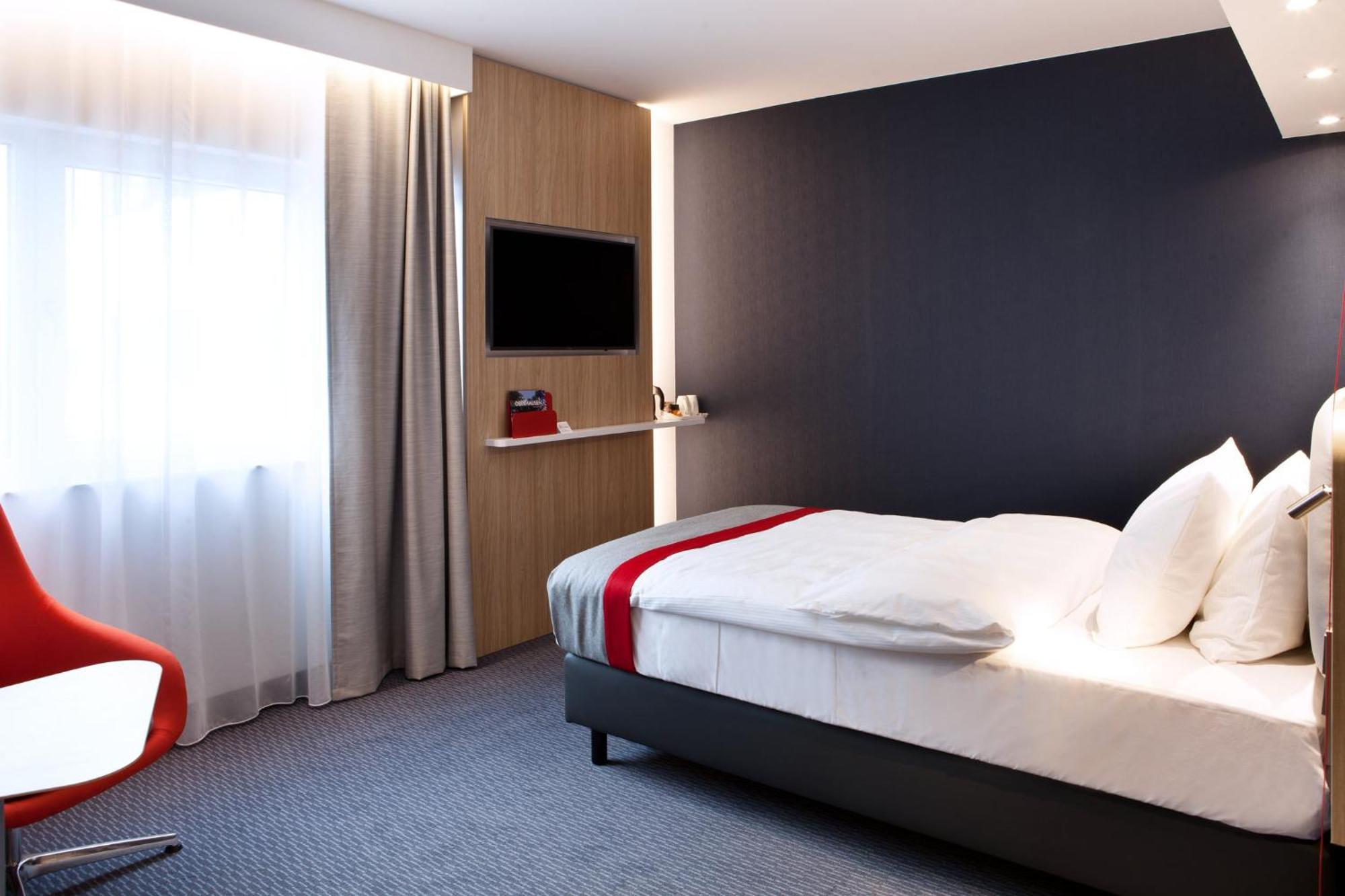Holiday Inn Express - Sindelfingen By Ihg Экстерьер фото
